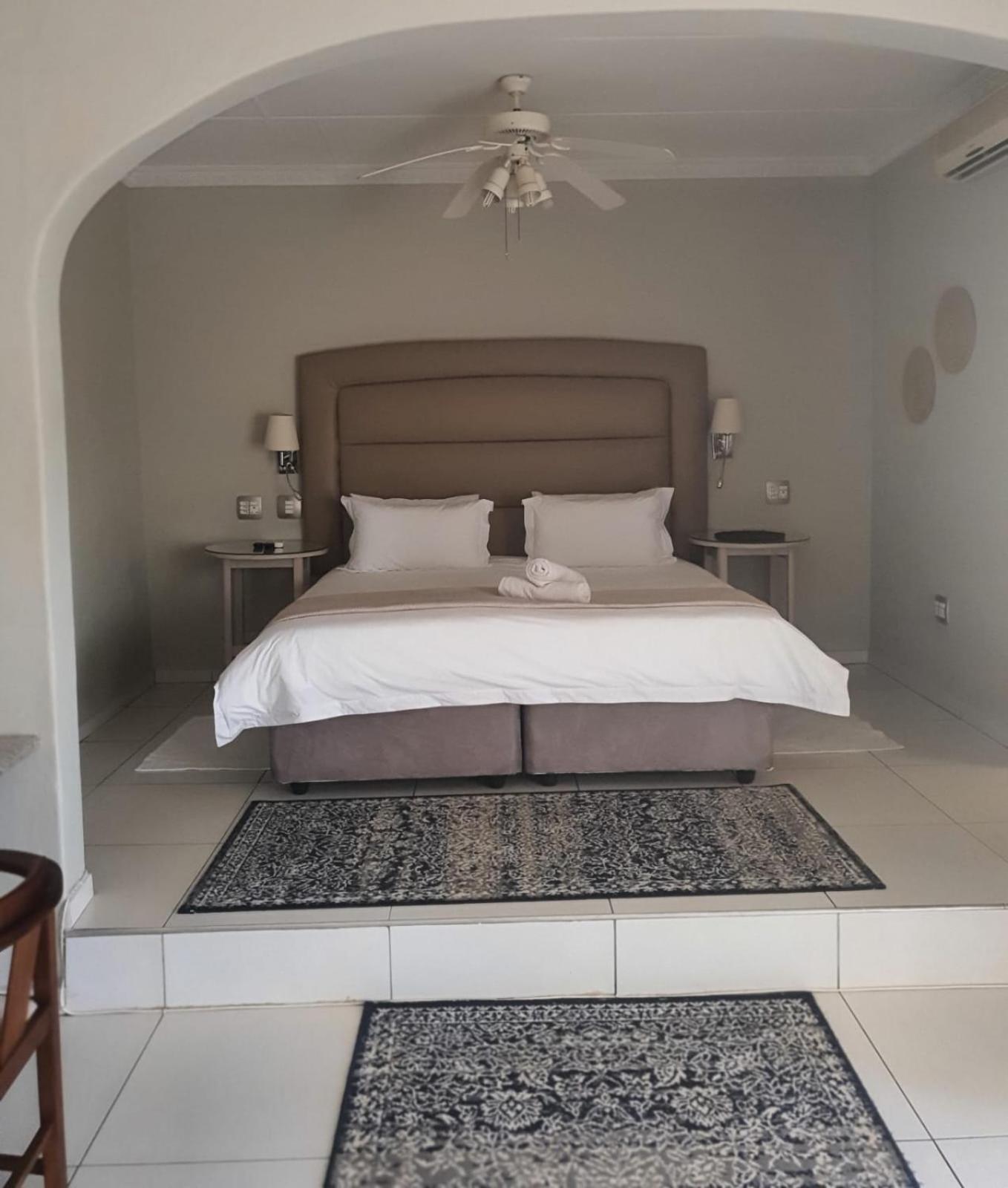 Pecan Farm Guesthouse Louis Trichardt Esterno foto