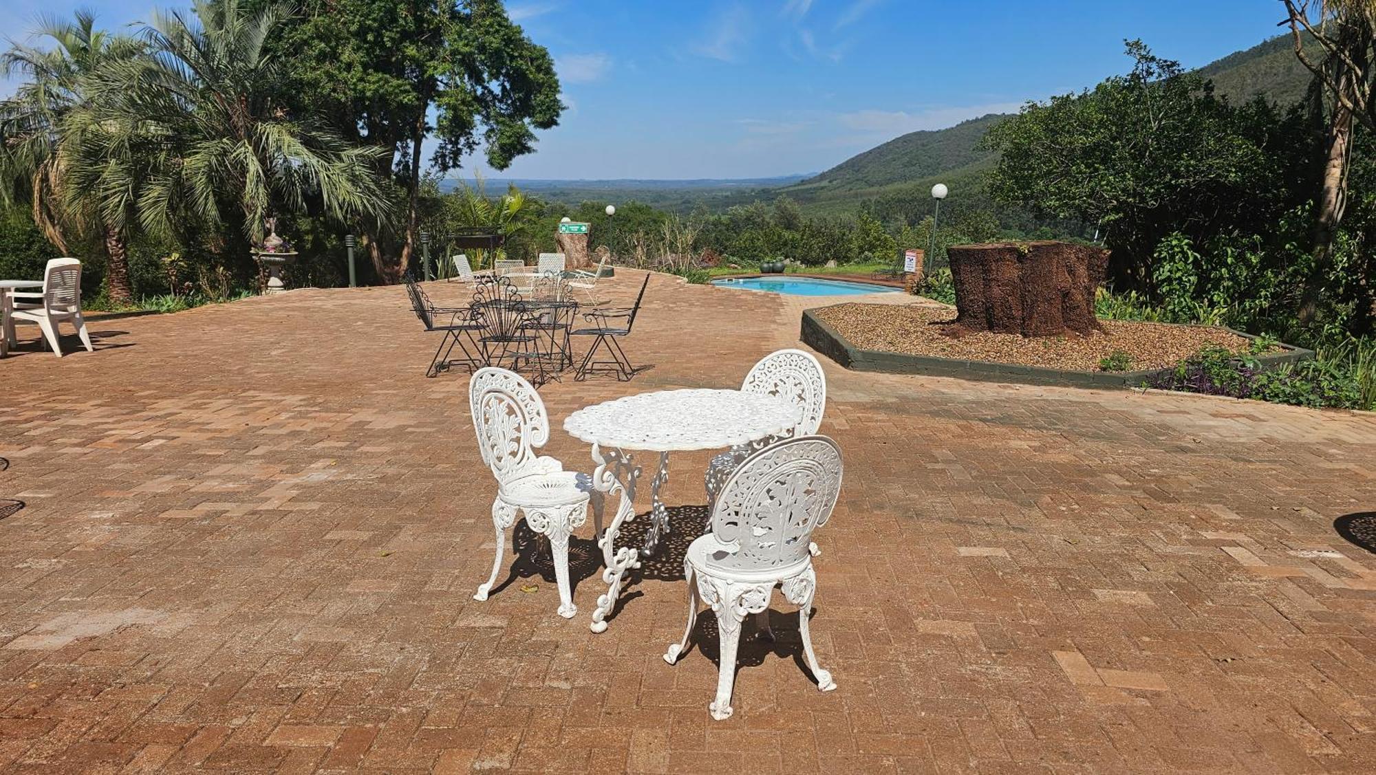 Pecan Farm Guesthouse Louis Trichardt Esterno foto