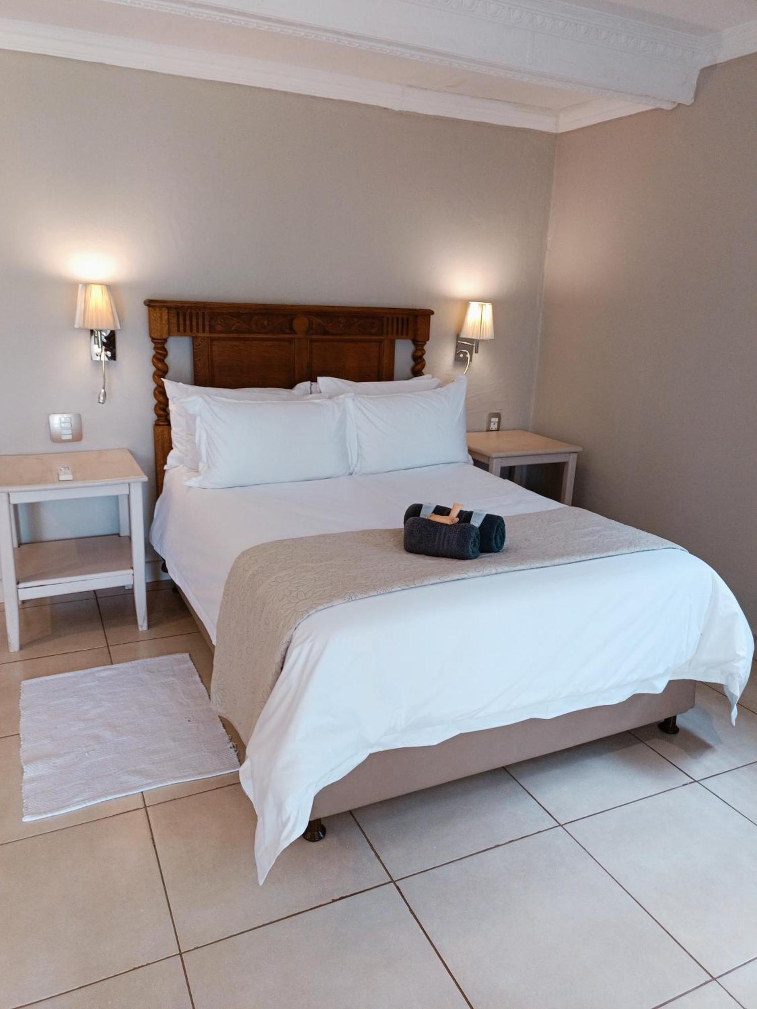 Pecan Farm Guesthouse Louis Trichardt Esterno foto