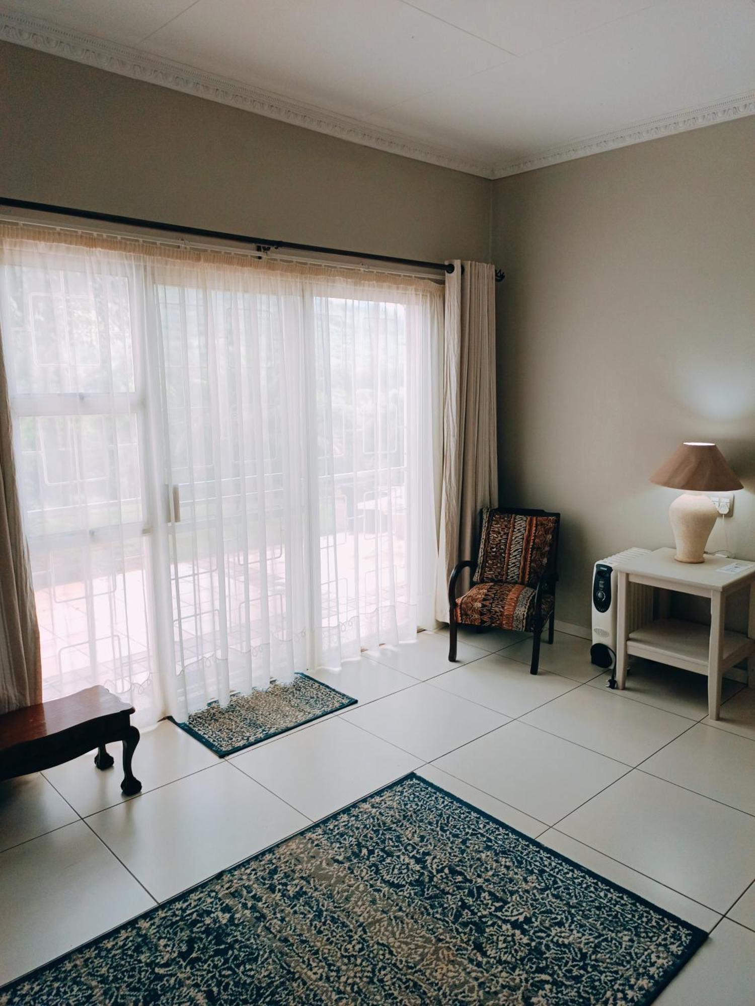Pecan Farm Guesthouse Louis Trichardt Esterno foto